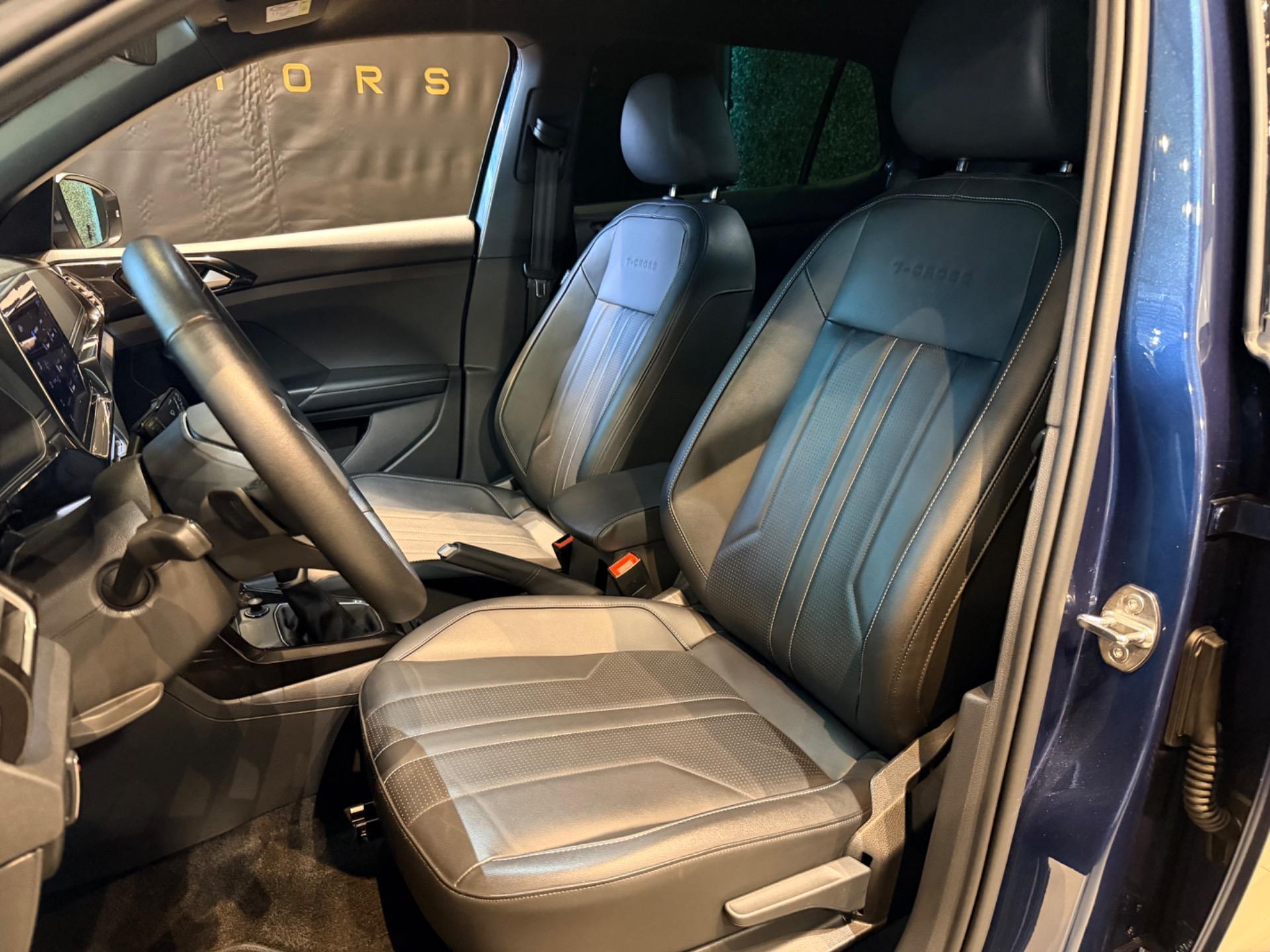 VOLKSWAGEN T-Cross - Foto