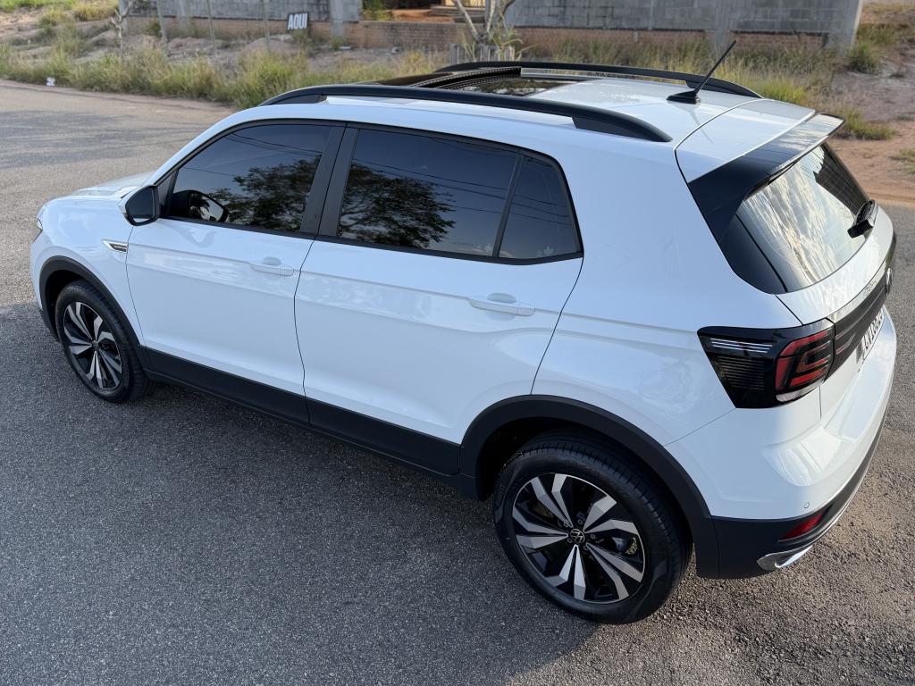 VOLKSWAGEN T-Cross - Foto