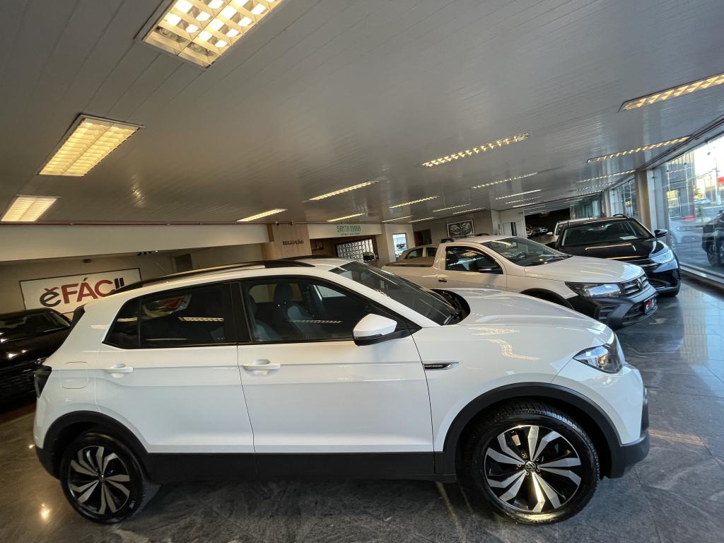 VOLKSWAGEN T-Cross - Foto