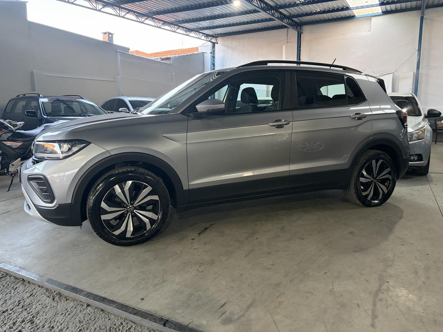 VOLKSWAGEN T-Cross - Foto