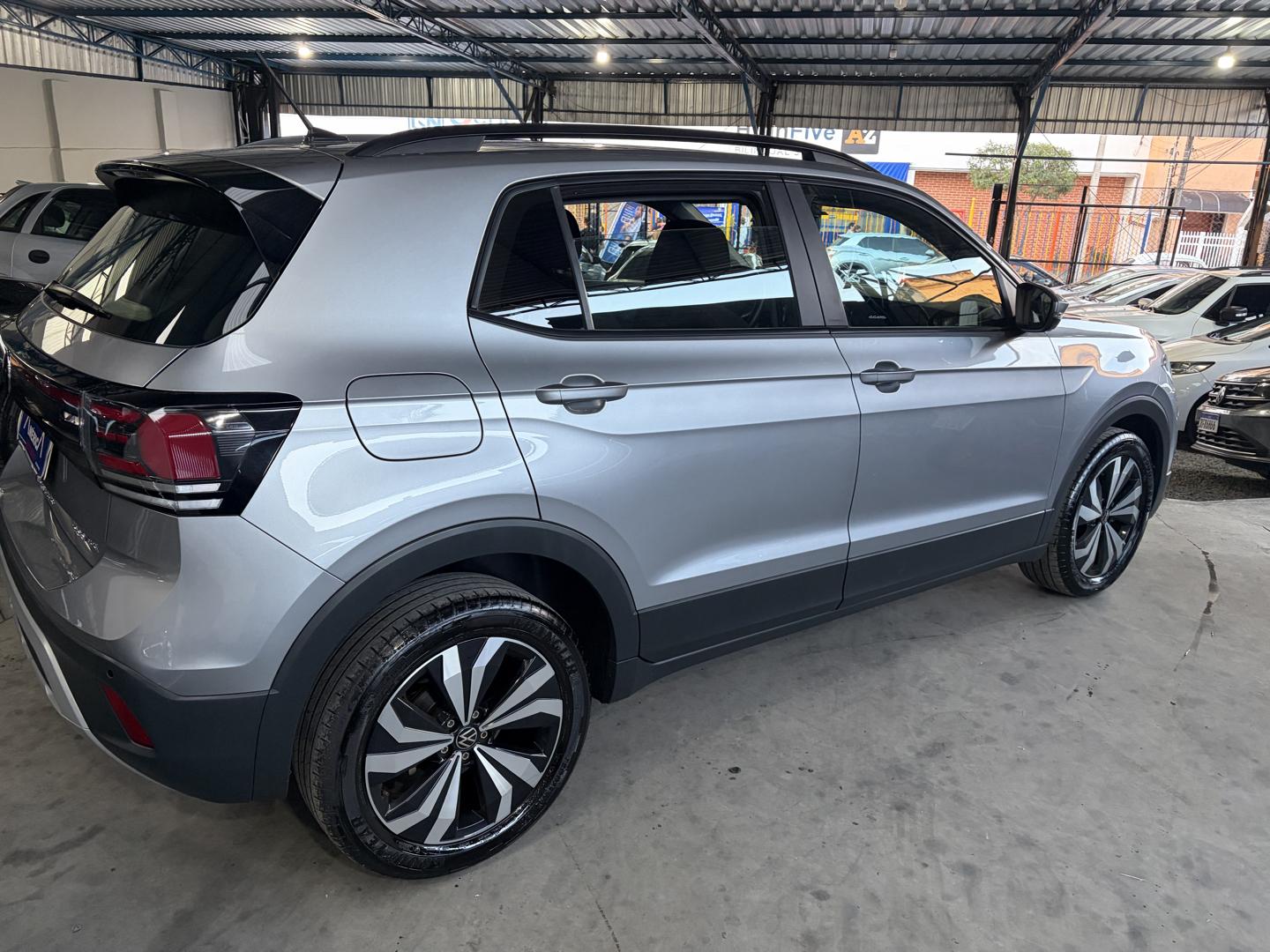 VOLKSWAGEN T-Cross - Foto