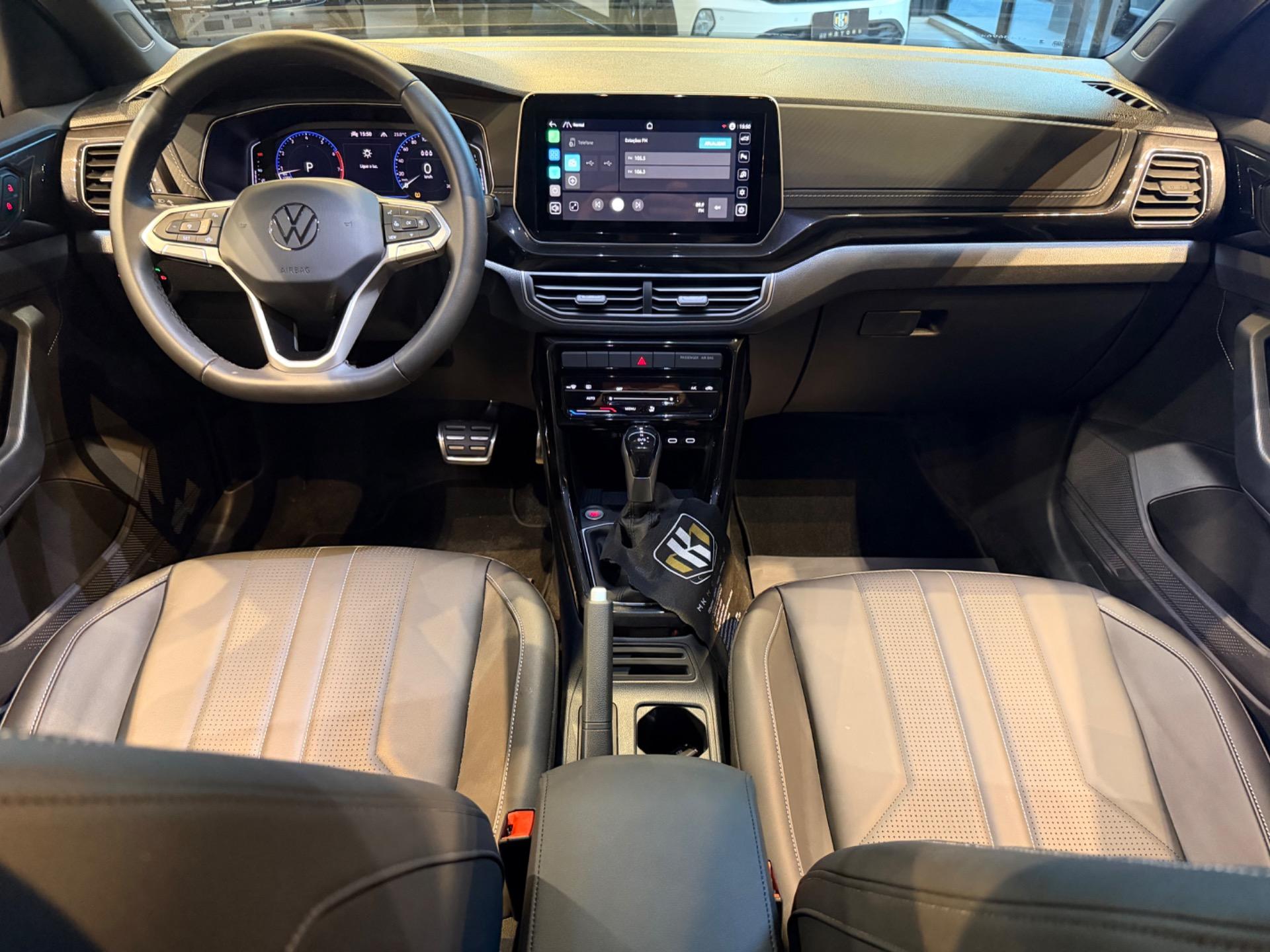 VOLKSWAGEN T-Cross - Foto