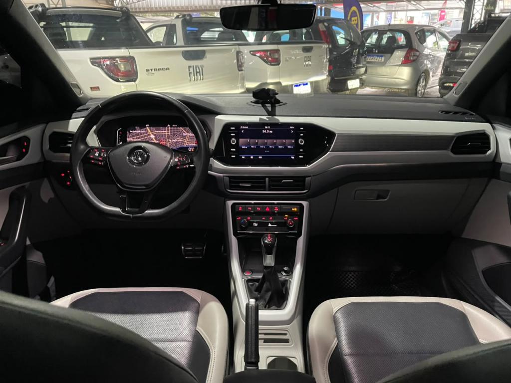 VOLKSWAGEN T-Cross - Foto