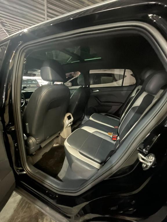 VOLKSWAGEN T-Cross - Foto
