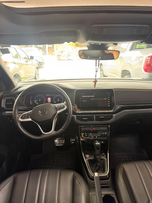 VOLKSWAGEN T-Cross - Foto