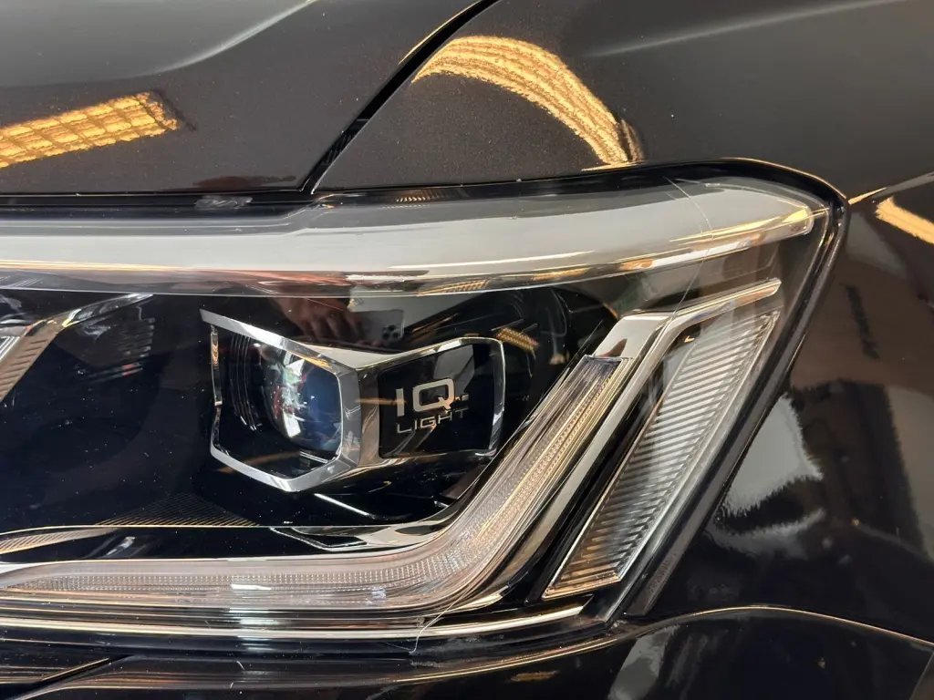 VOLKSWAGEN Taos - Foto