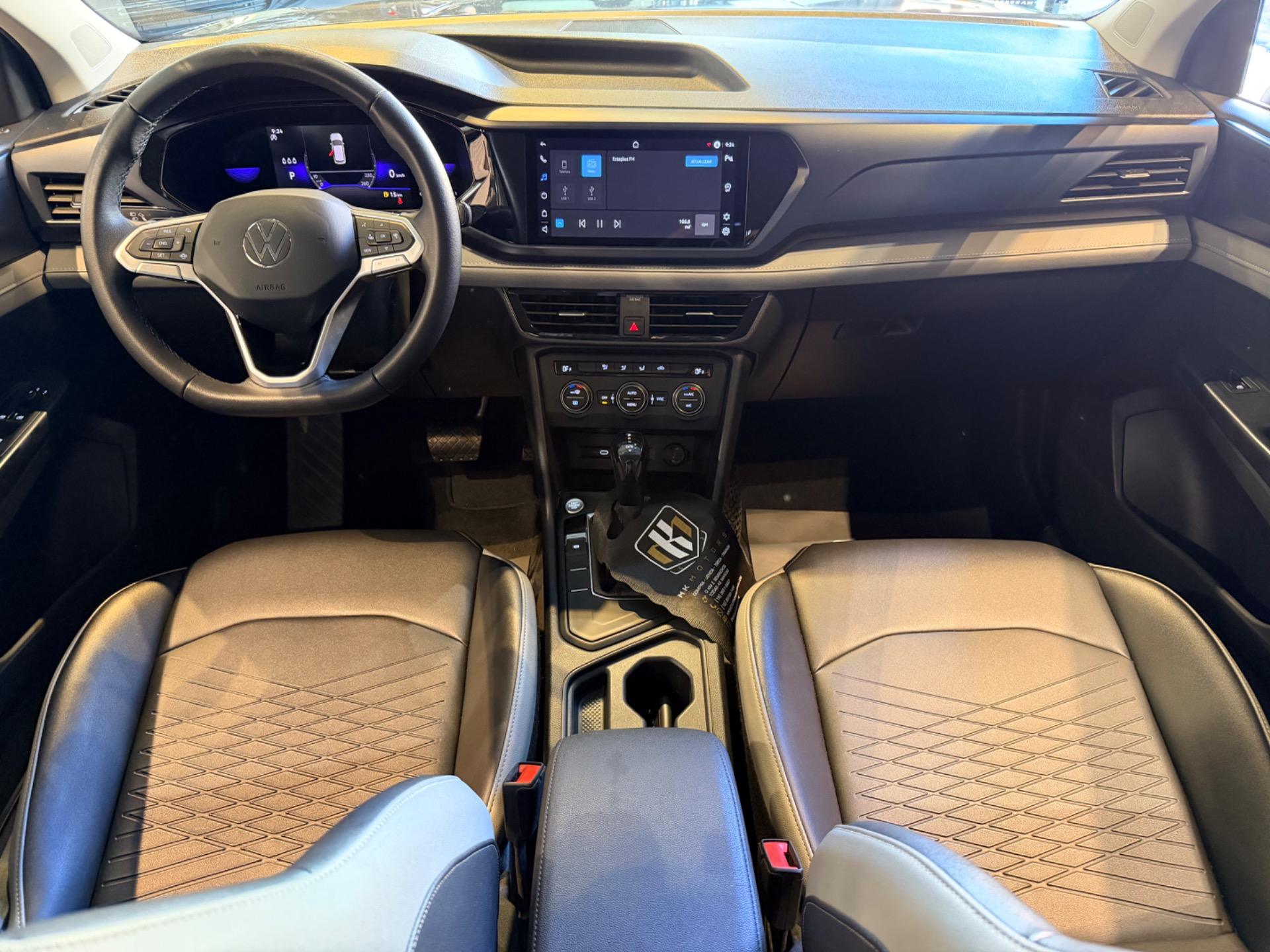 VOLKSWAGEN Taos - Foto