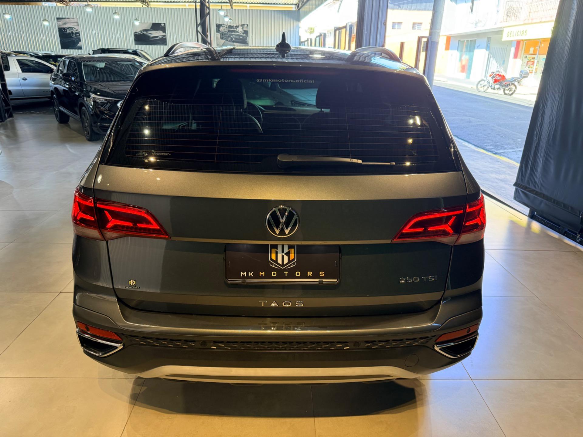 VOLKSWAGEN Taos - Foto