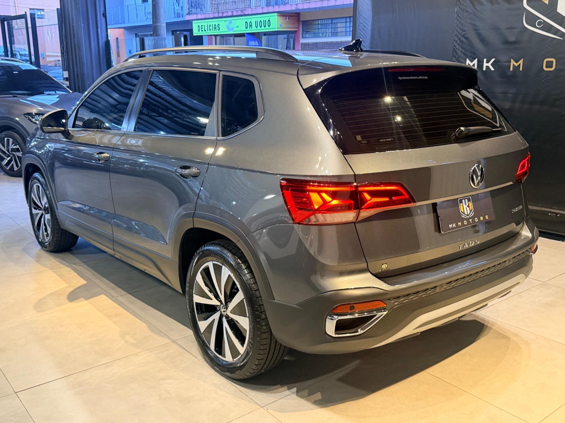 VOLKSWAGEN Taos - Foto