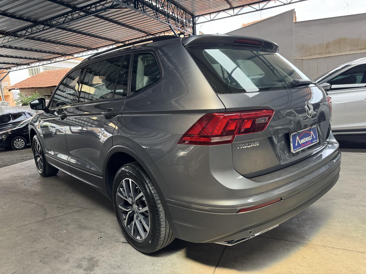 VOLKSWAGEN Tiguan - Foto