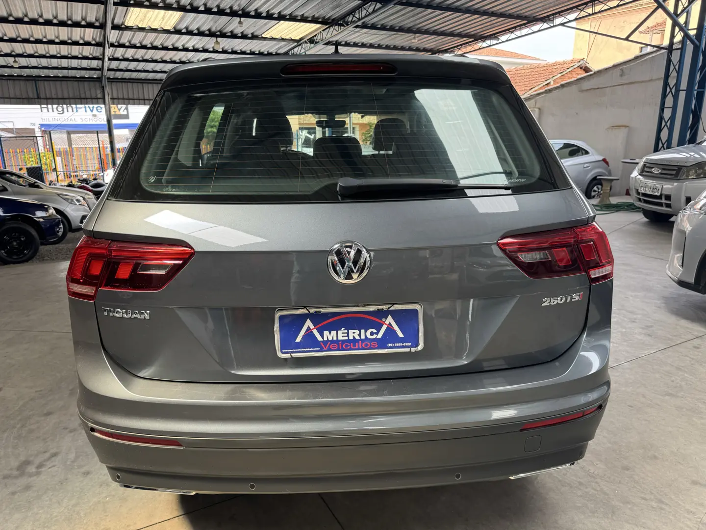 VOLKSWAGEN Tiguan - Foto