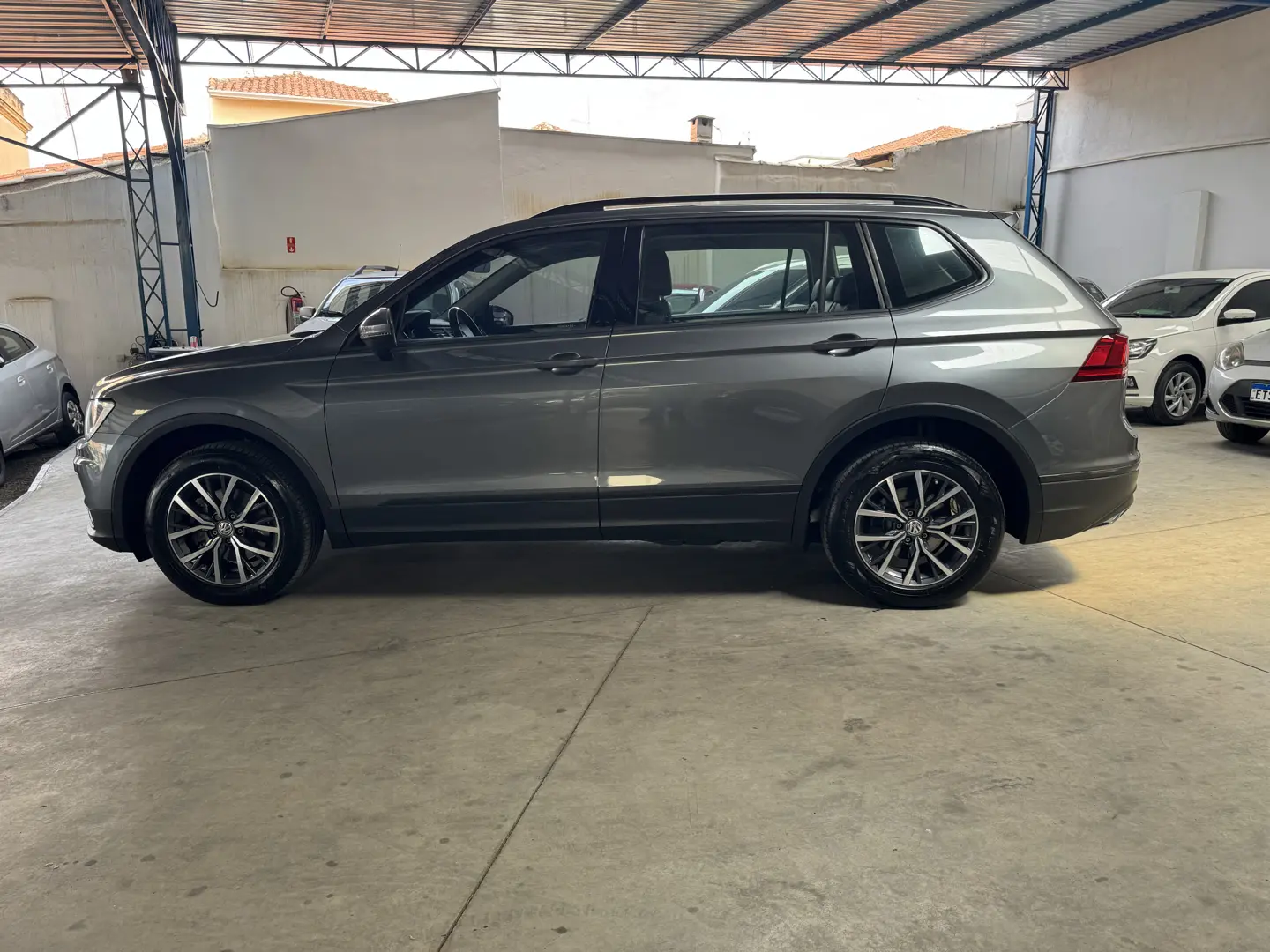 VOLKSWAGEN Tiguan - Foto