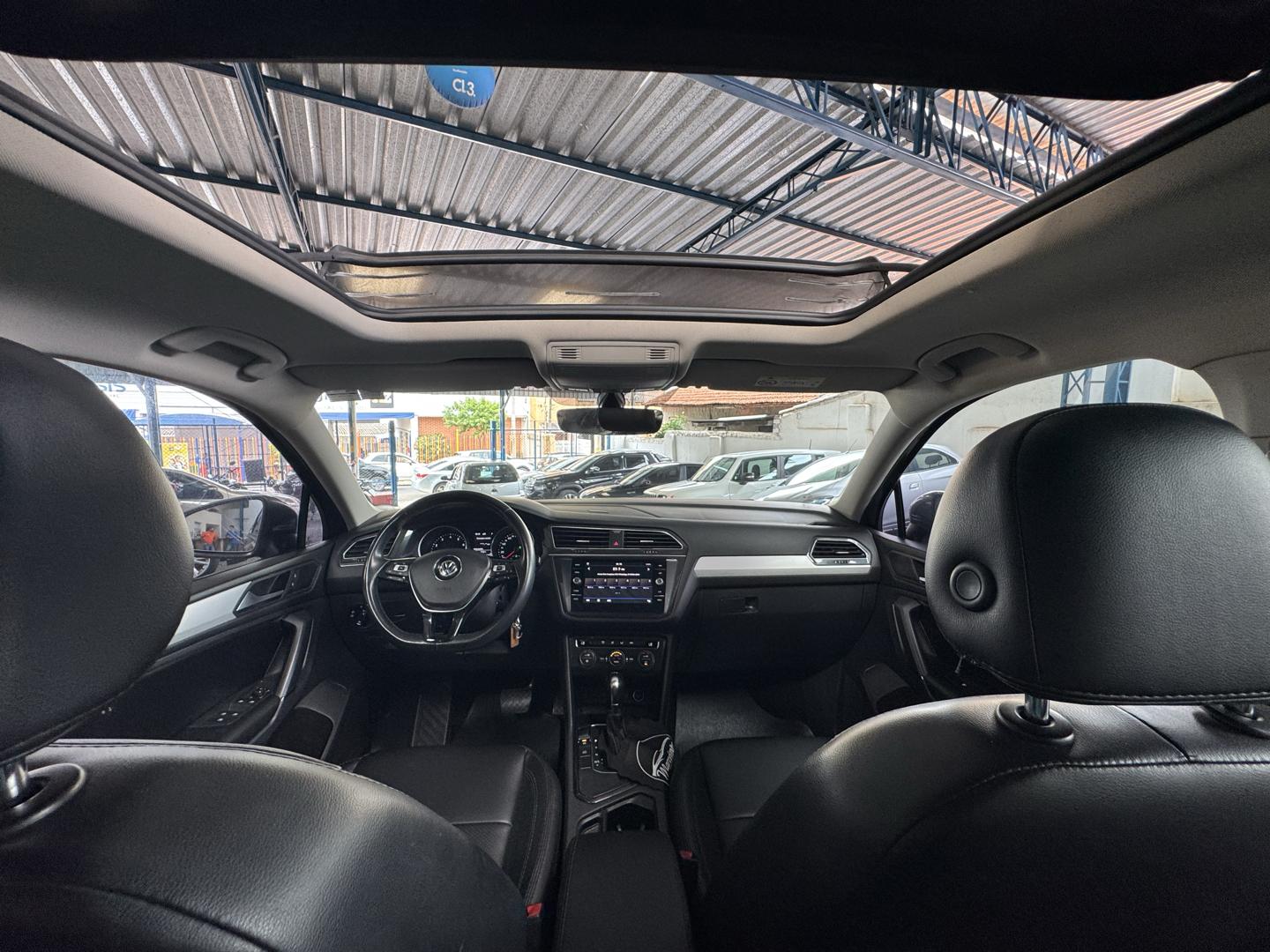 VOLKSWAGEN Tiguan - Foto