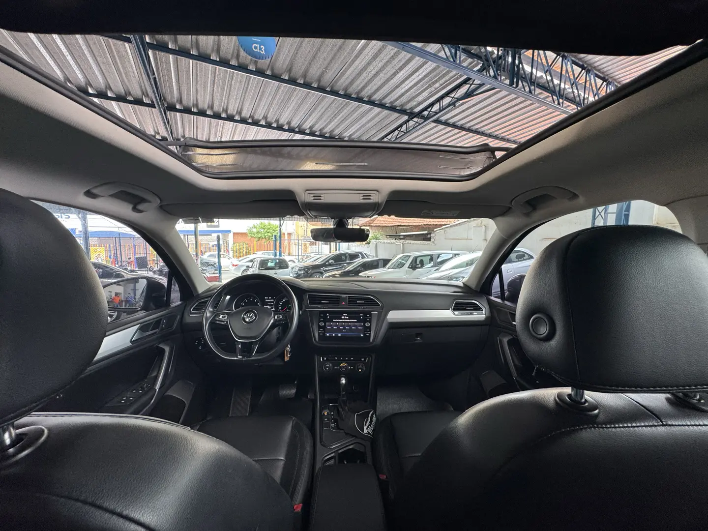 VOLKSWAGEN Tiguan - Foto