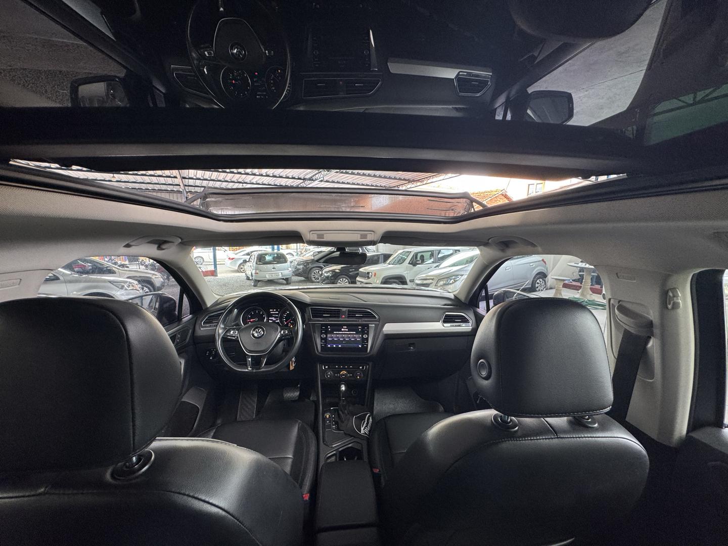 VOLKSWAGEN Tiguan - Foto