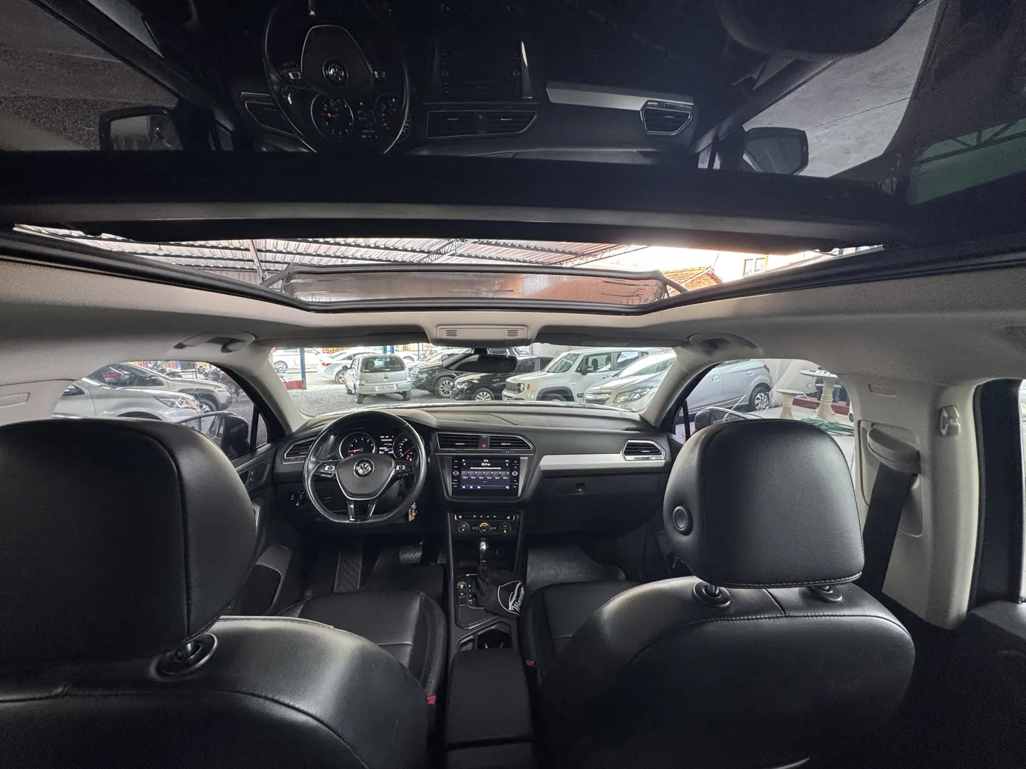 VOLKSWAGEN Tiguan - Foto