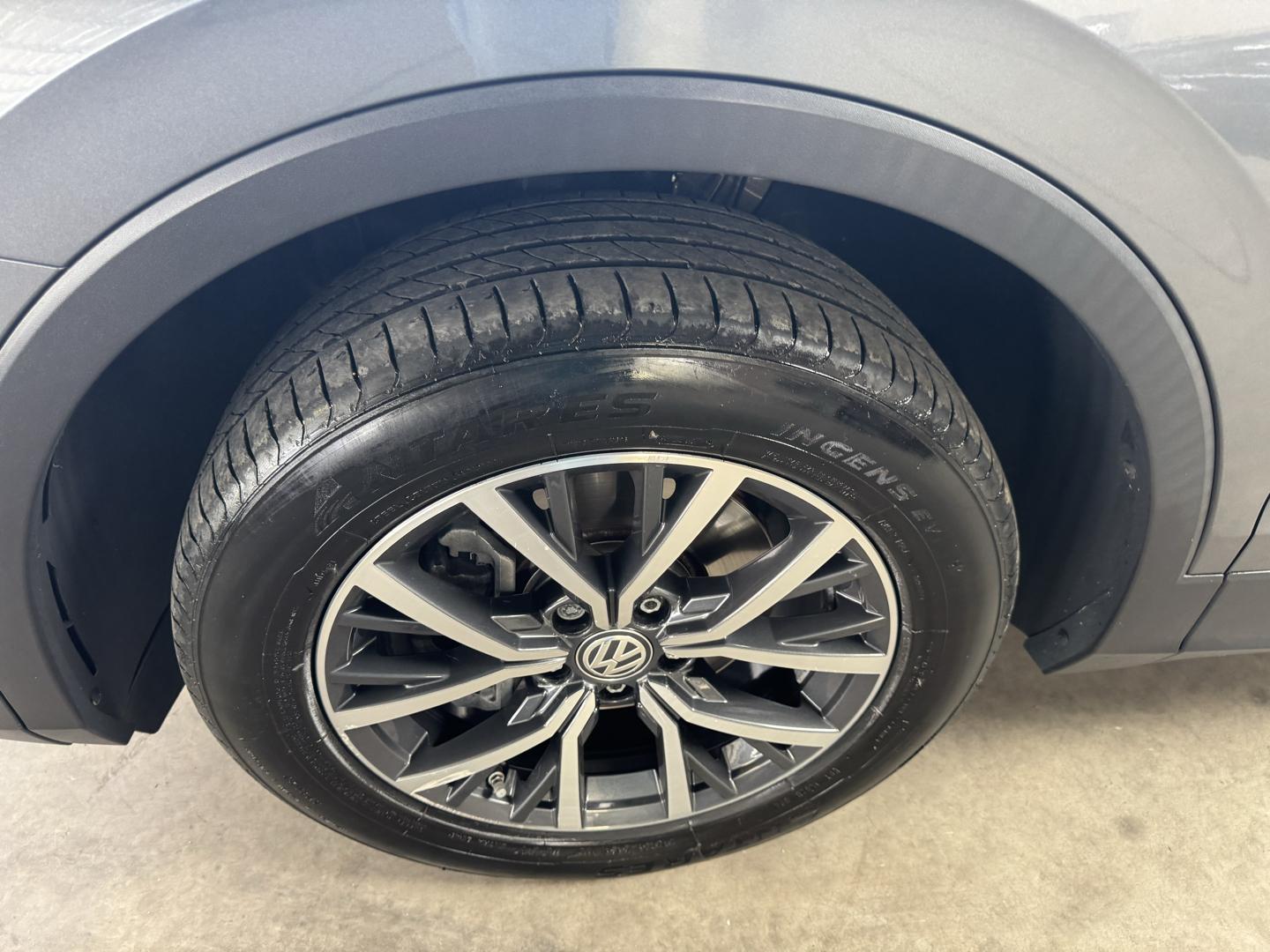 VOLKSWAGEN Tiguan - Foto