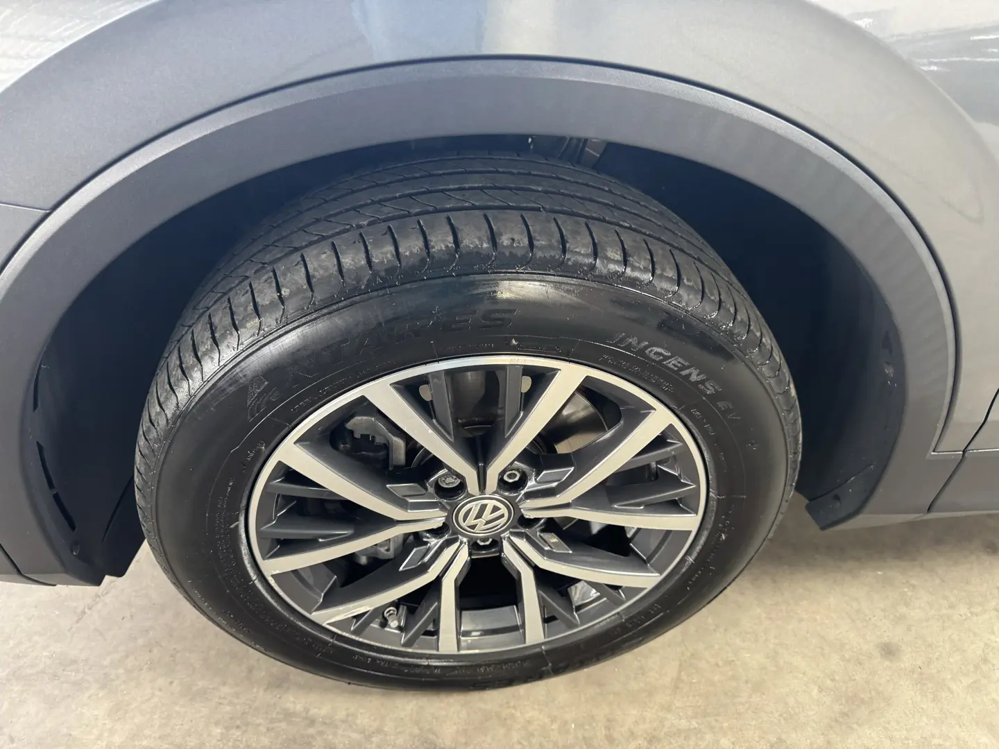 VOLKSWAGEN Tiguan - Foto