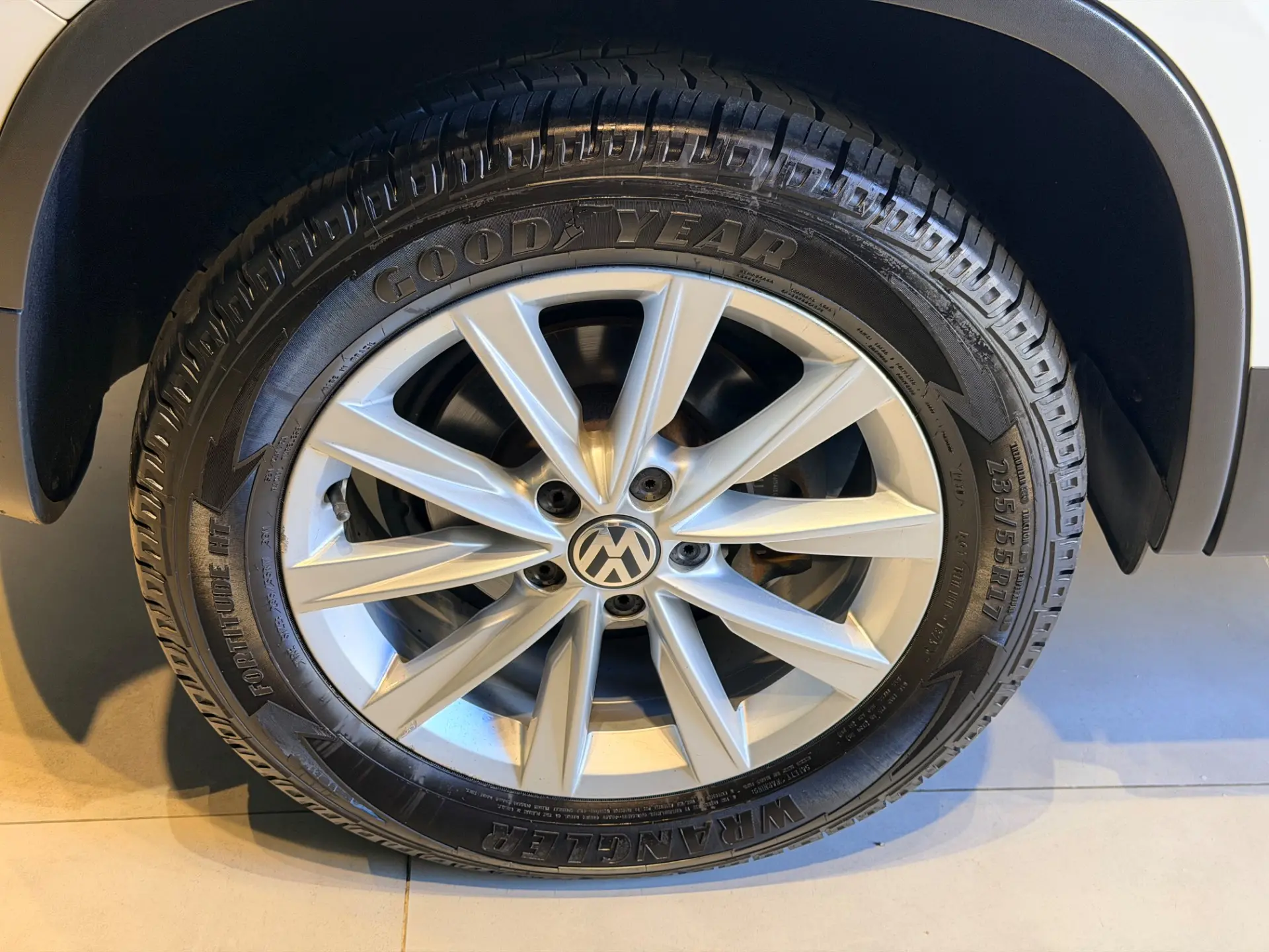 VOLKSWAGEN Tiguan - Foto