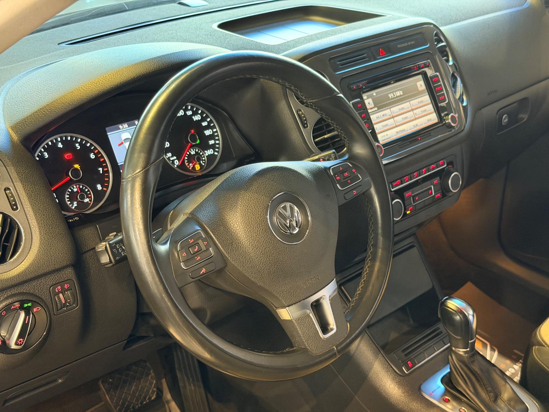 VOLKSWAGEN Tiguan - Foto