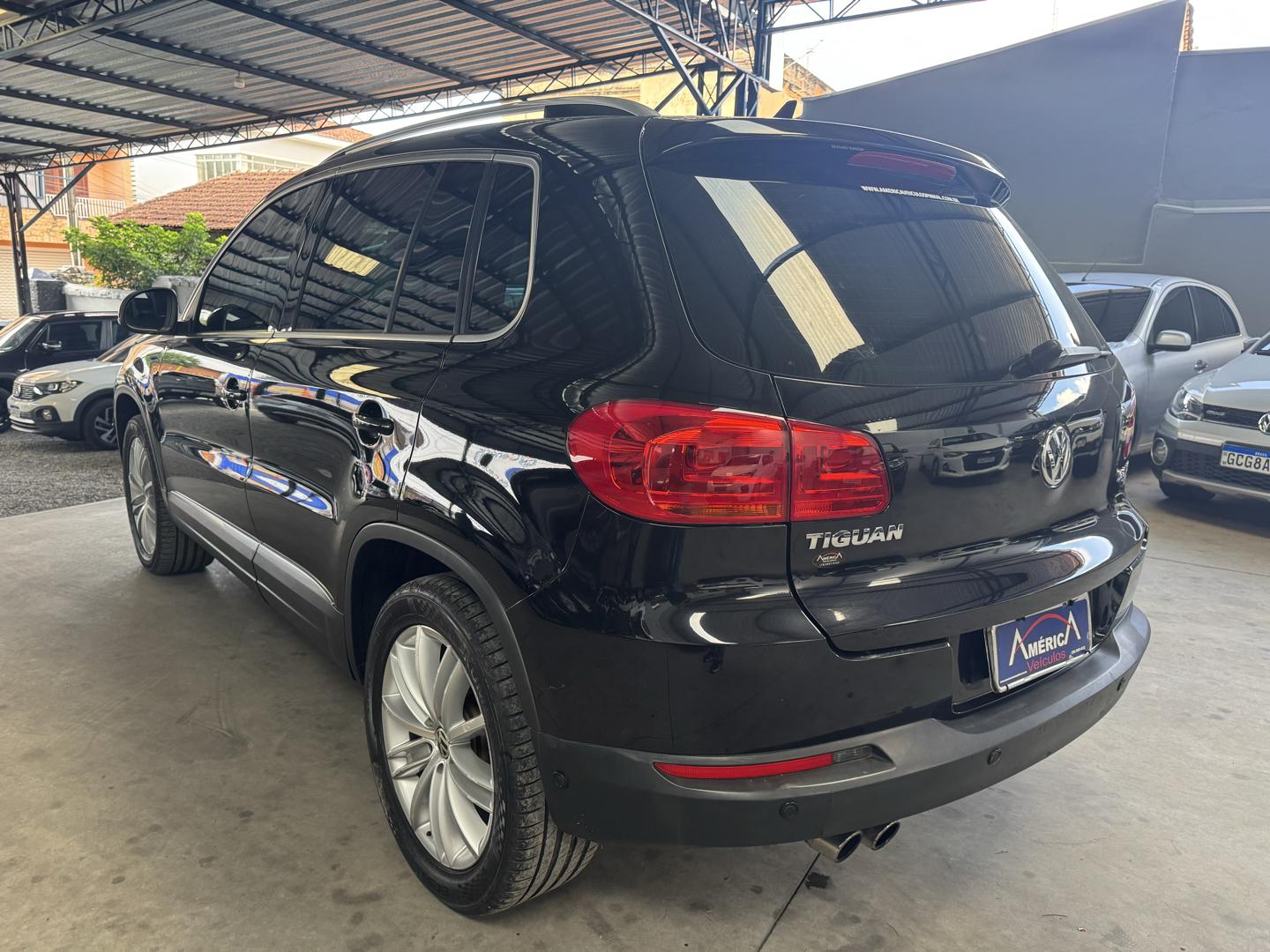 VOLKSWAGEN Tiguan - Foto
