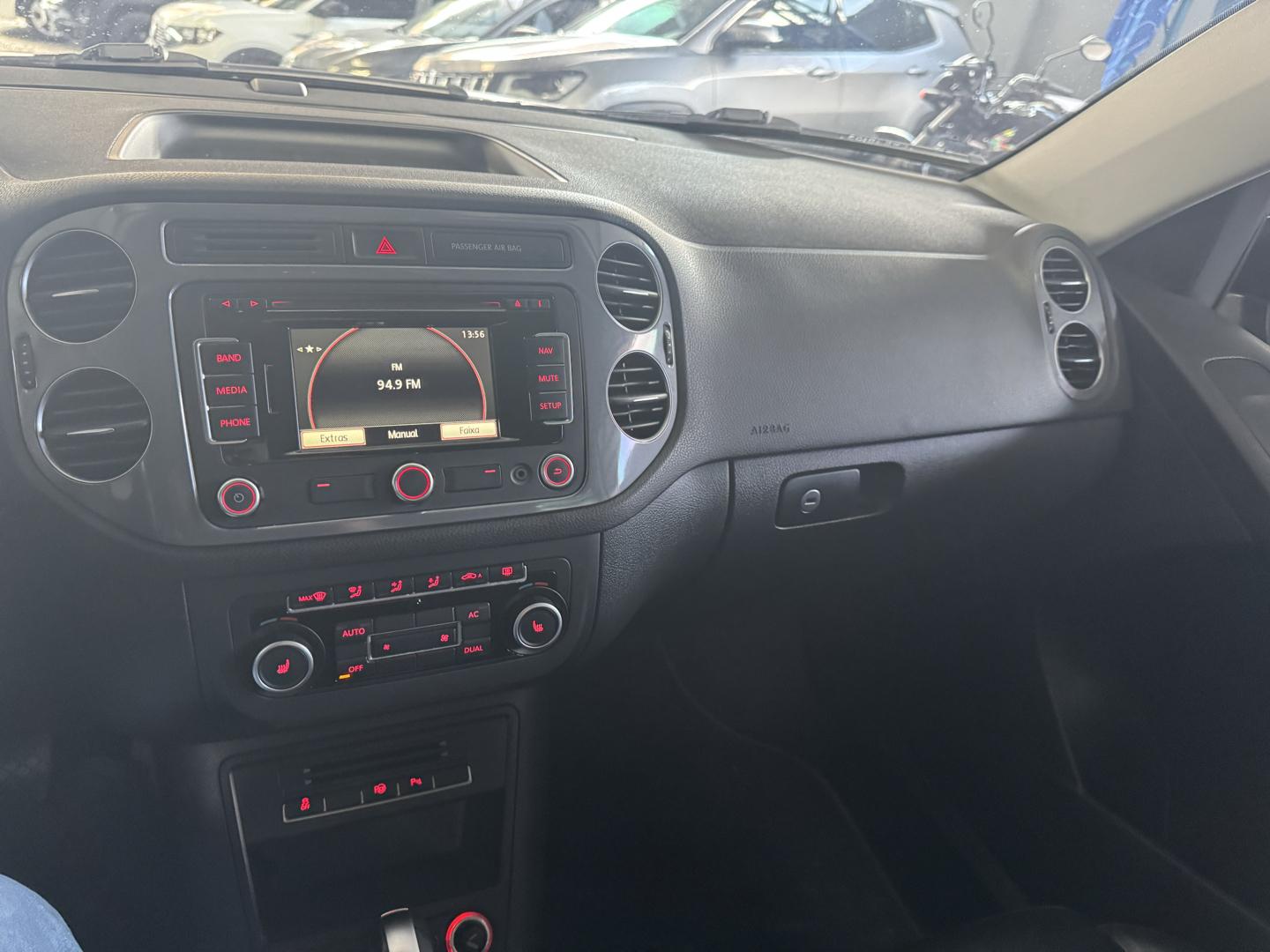 VOLKSWAGEN Tiguan - Foto