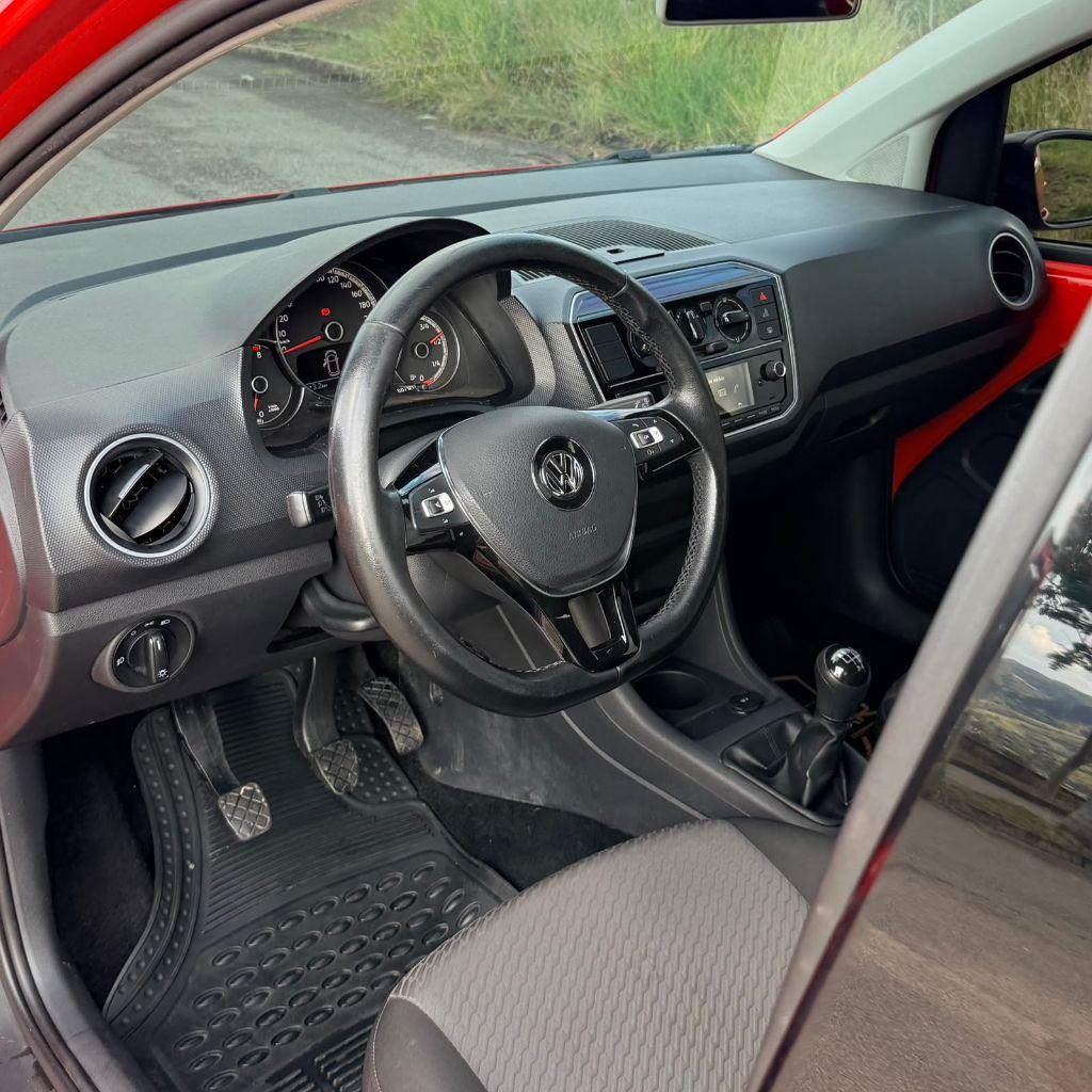 VOLKSWAGEN UP - Foto