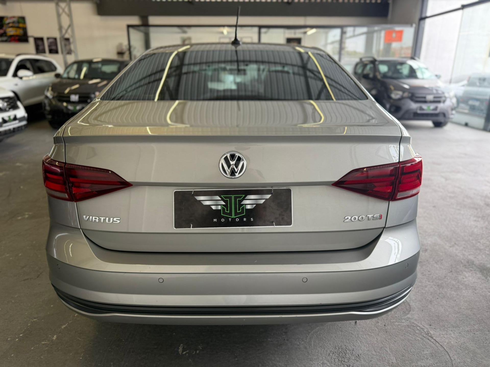 VOLKSWAGEN Virtus - Foto