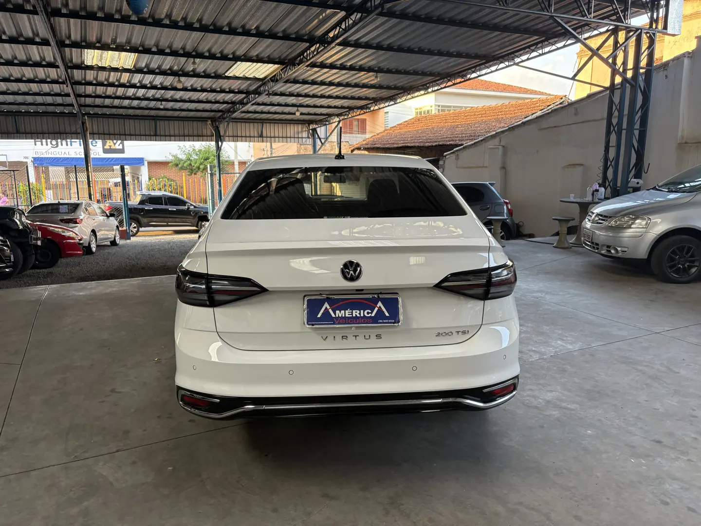 VOLKSWAGEN Virtus - Foto