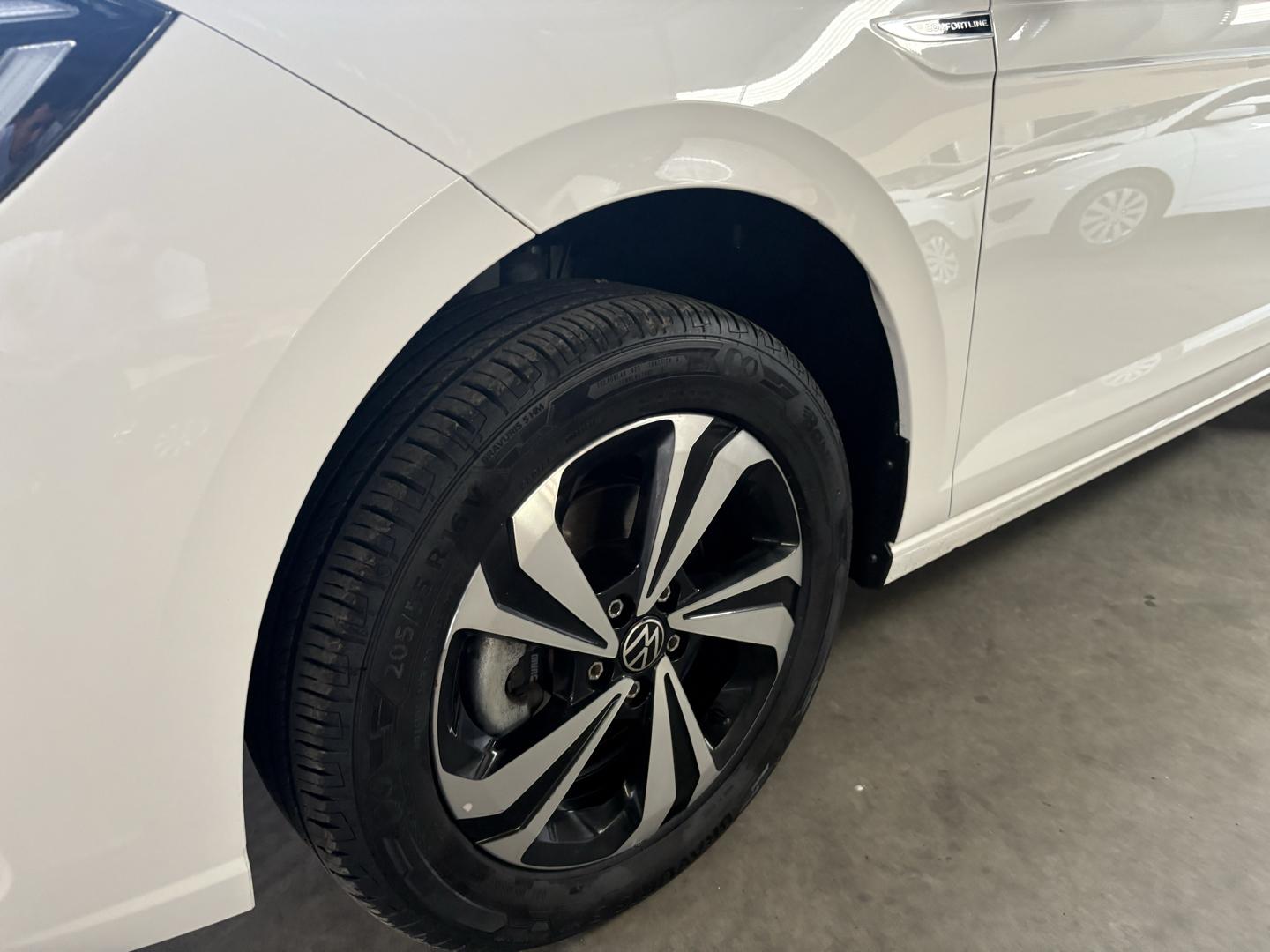 VOLKSWAGEN Virtus - Foto