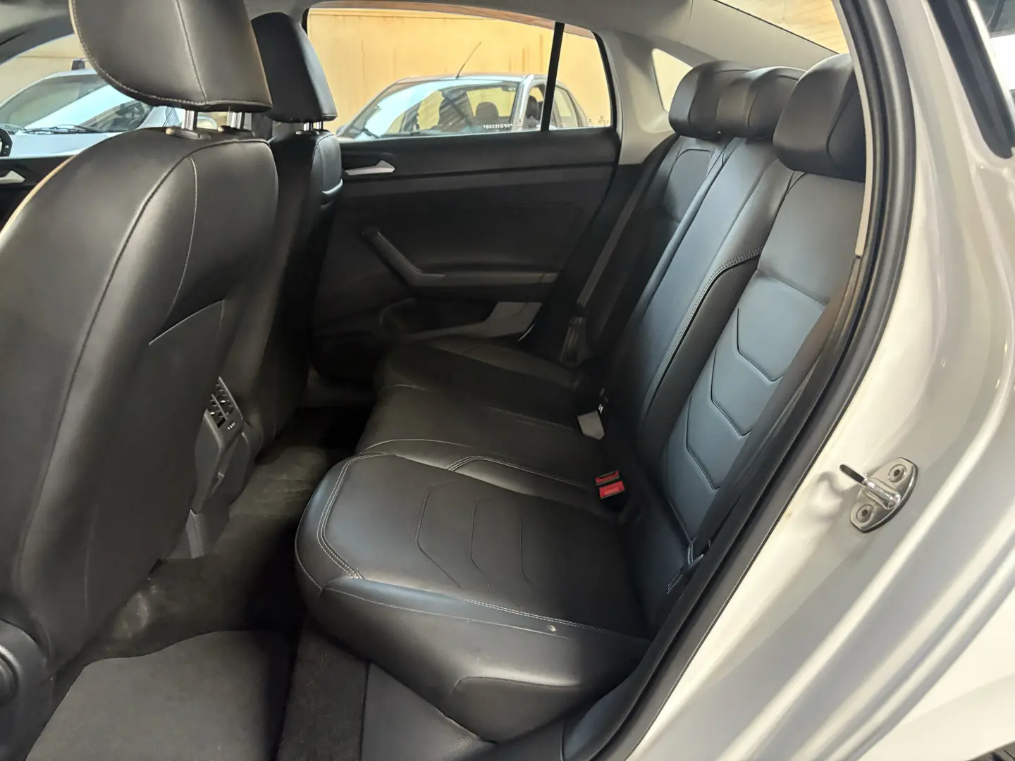 VOLKSWAGEN Virtus - Foto