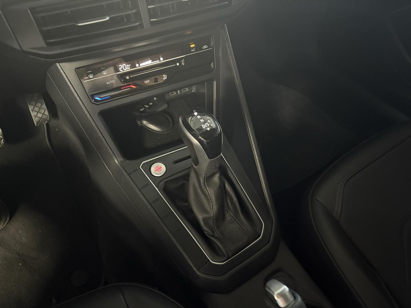 VOLKSWAGEN Virtus - Foto