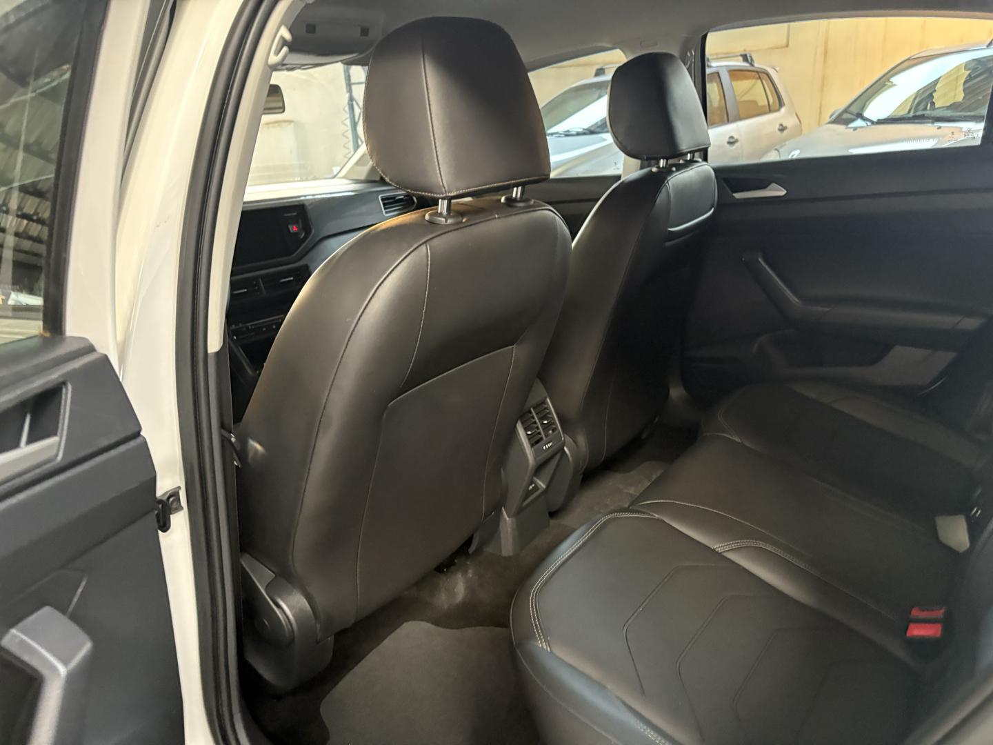 VOLKSWAGEN Virtus - Foto