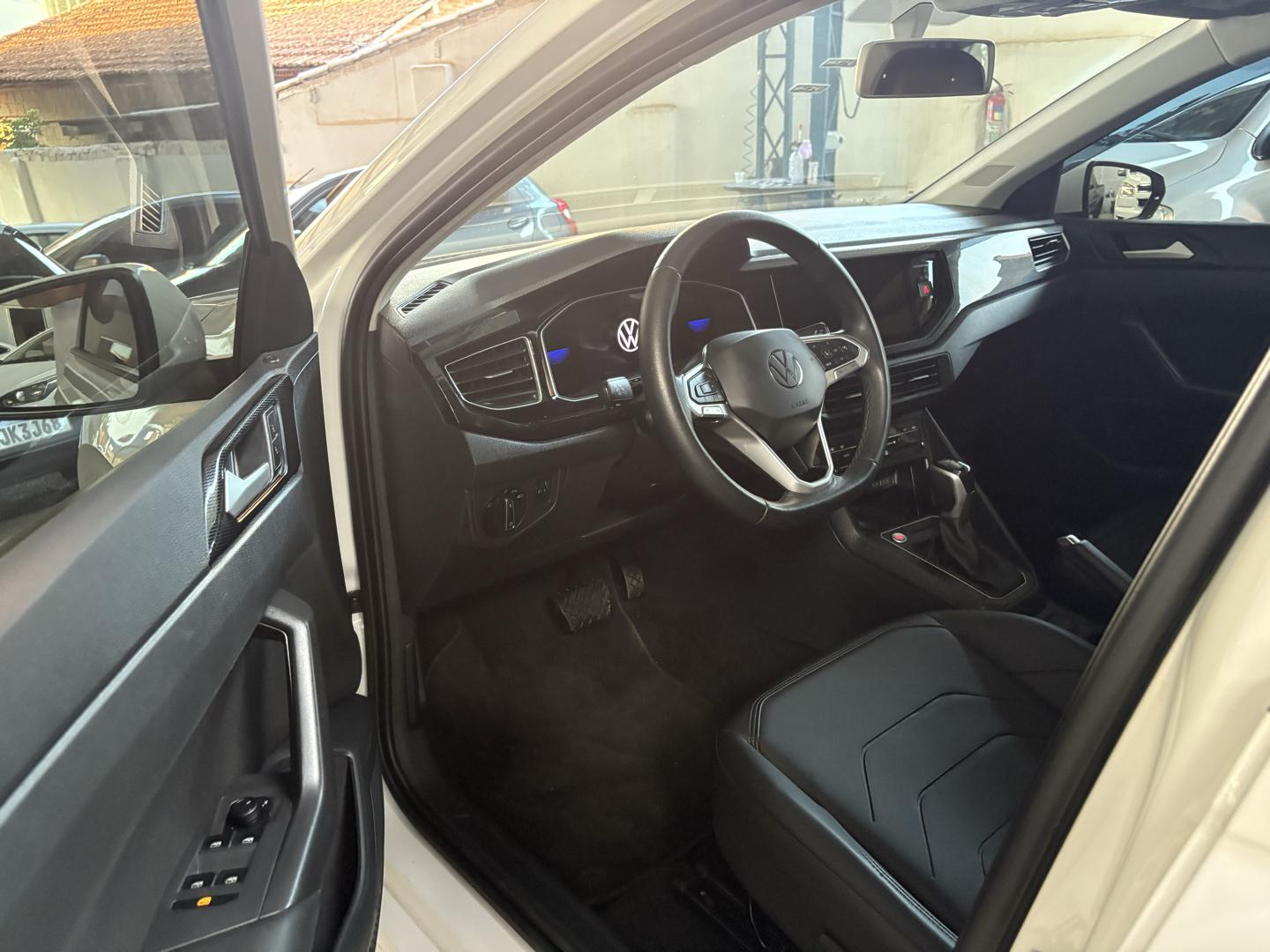 VOLKSWAGEN Virtus - Foto