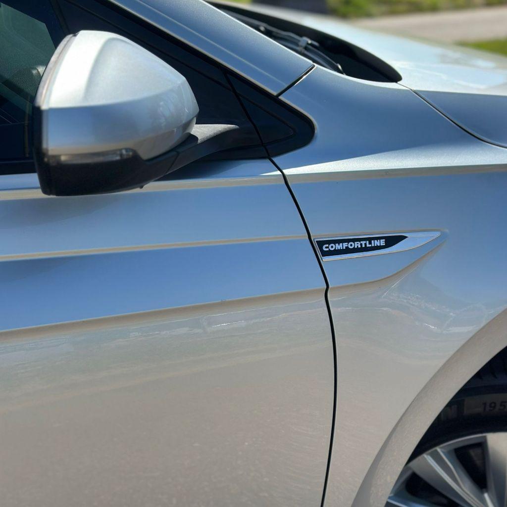 VOLKSWAGEN Virtus - Foto