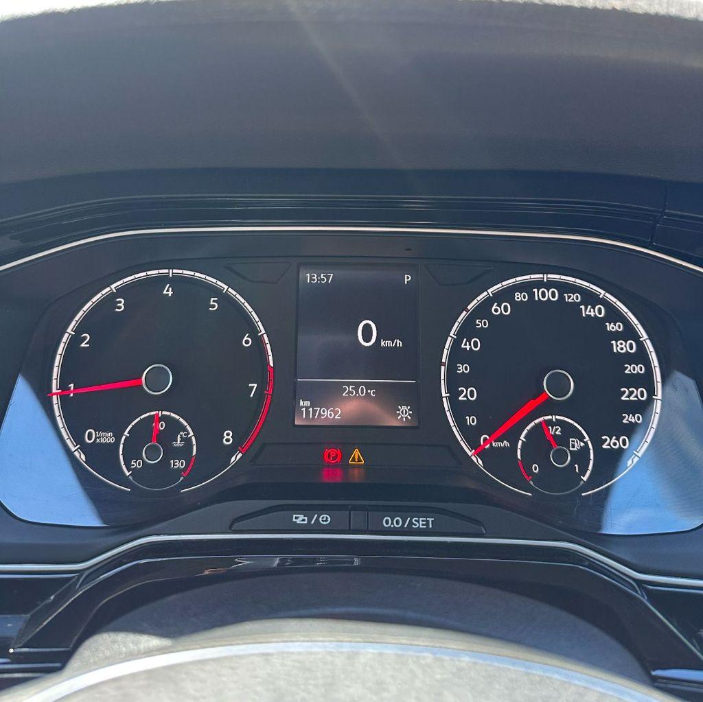 VOLKSWAGEN Virtus - Foto