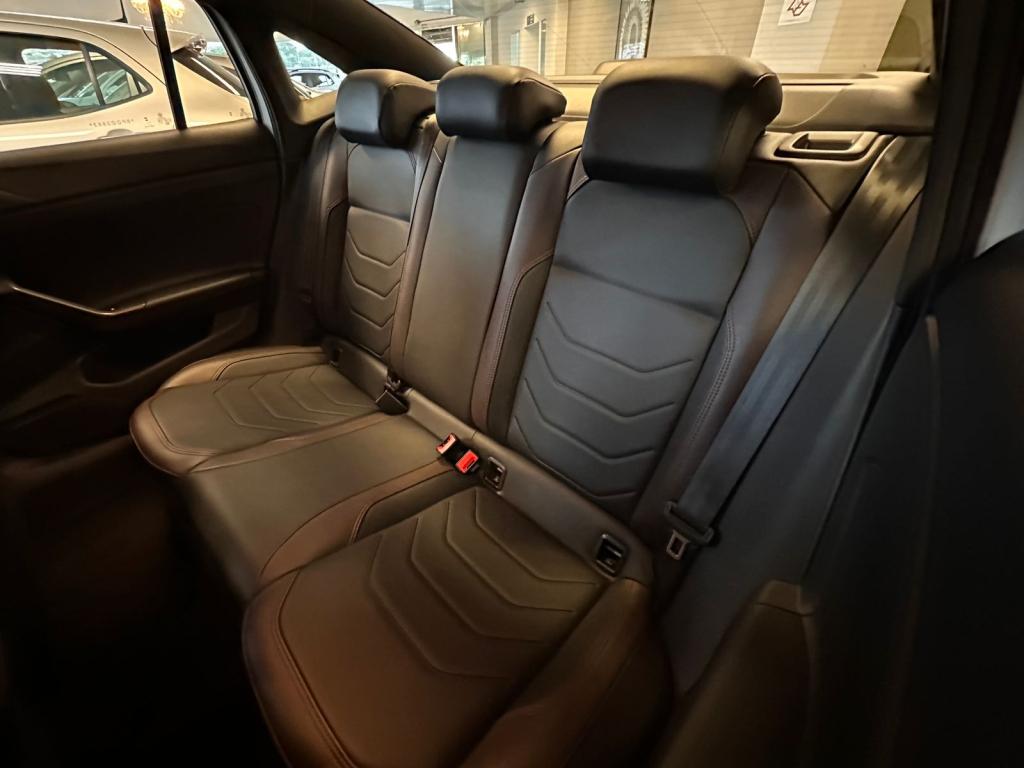 VOLKSWAGEN Virtus - Foto