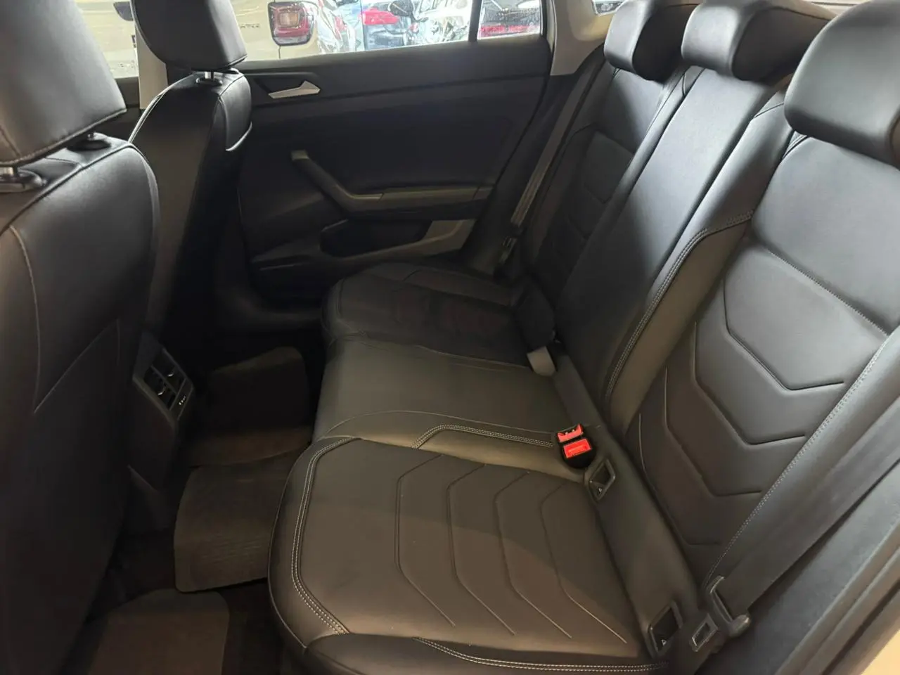 VOLKSWAGEN Virtus - Foto