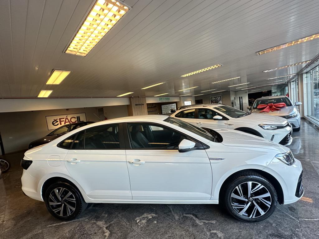 VOLKSWAGEN Virtus - Foto