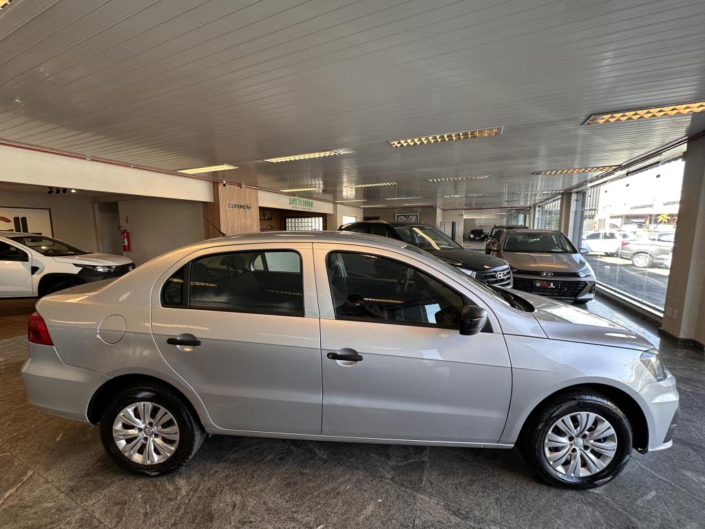 VOLKSWAGEN Voyage - Foto