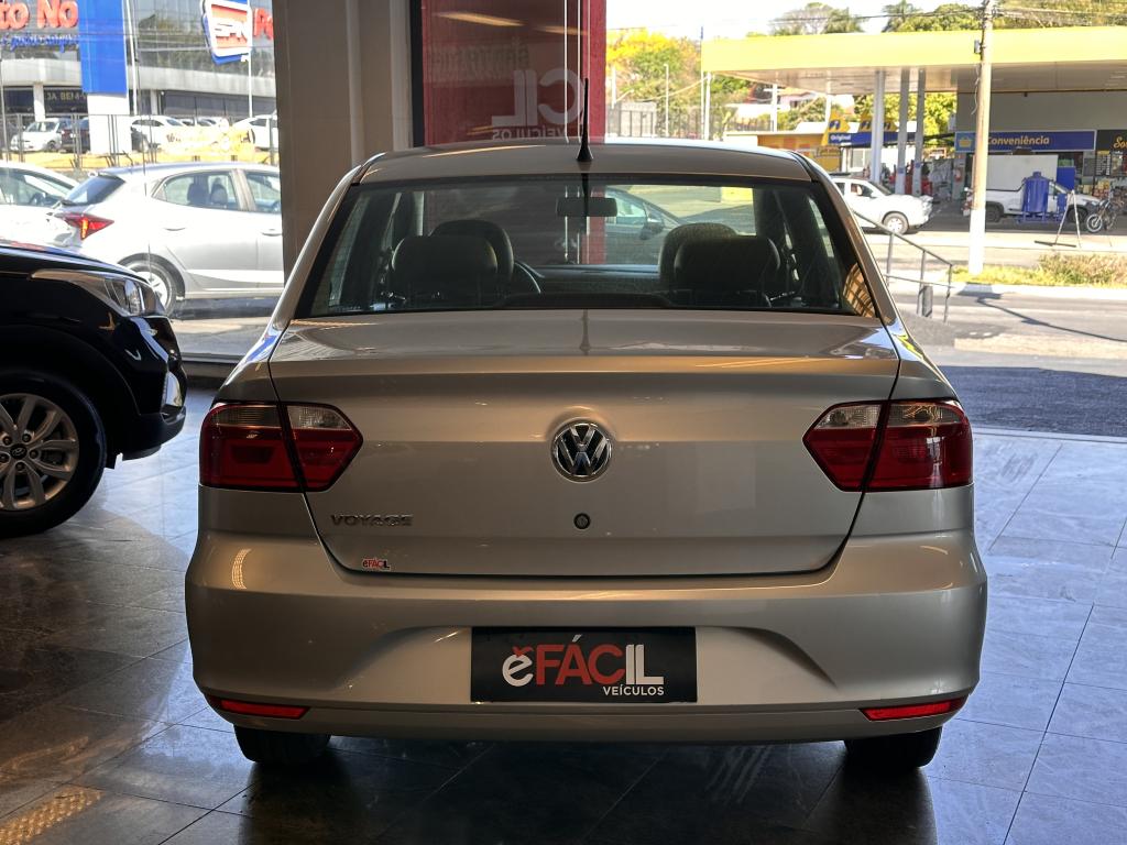 VOLKSWAGEN Voyage - Foto