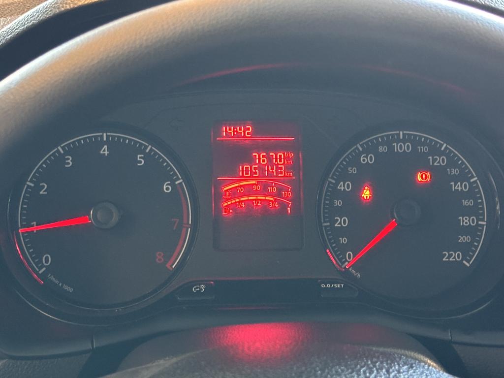 VOLKSWAGEN Voyage - Foto