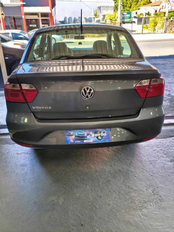 VOLKSWAGEN Voyage - Foto