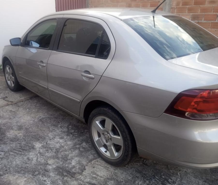 VOLKSWAGEN Voyage - Foto