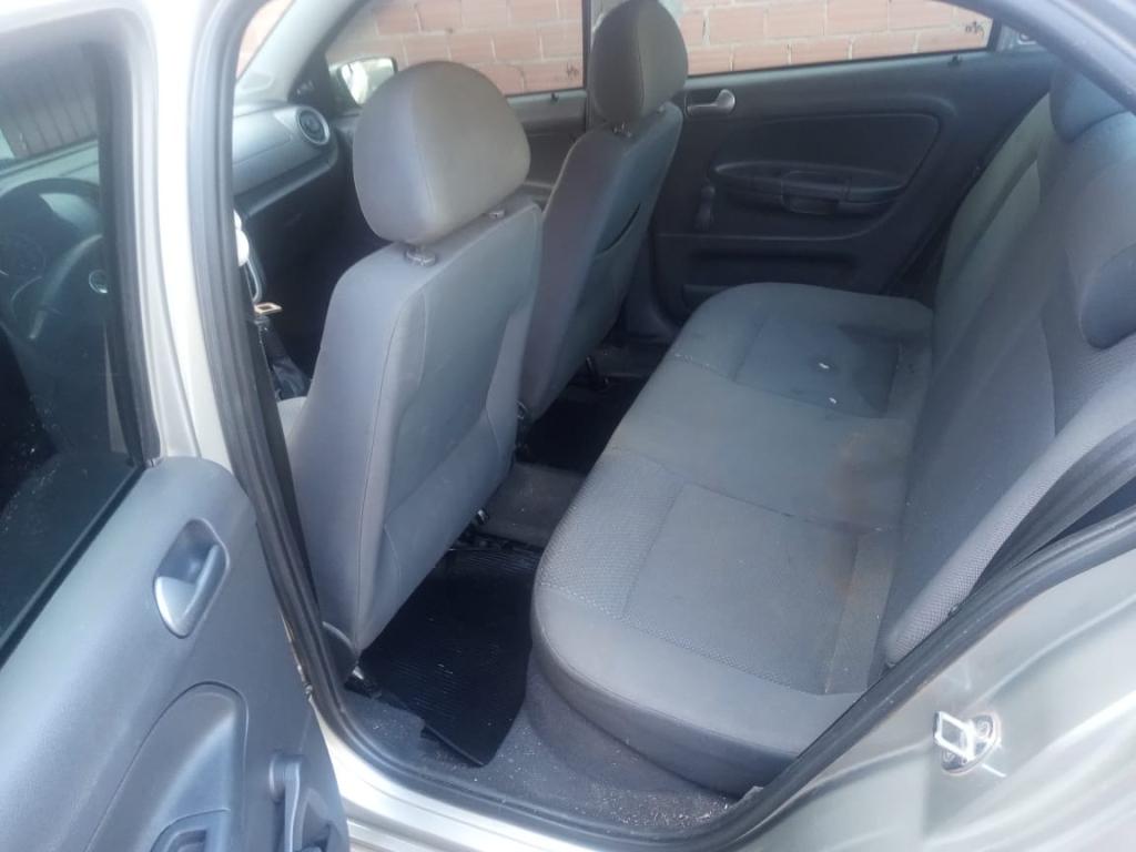 VOLKSWAGEN Voyage - Foto