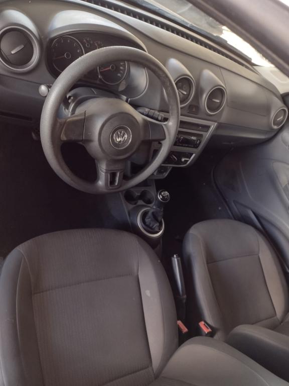 VOLKSWAGEN Voyage - Foto