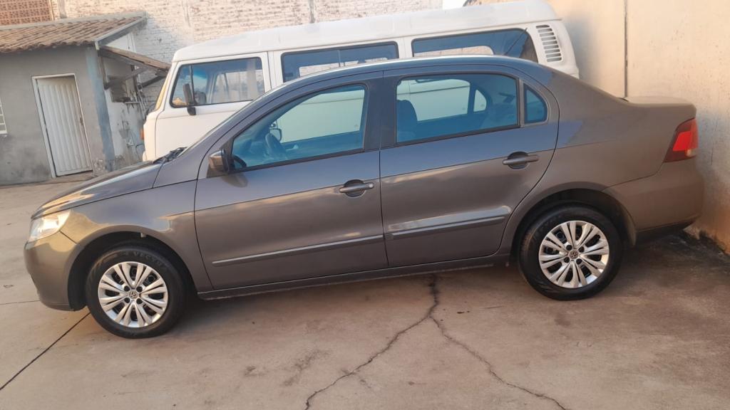 VOLKSWAGEN Voyage - Foto