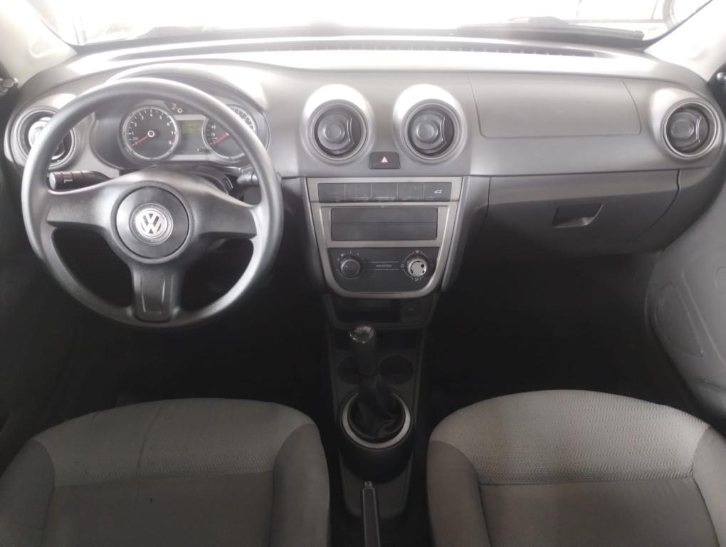 VOLKSWAGEN Voyage - Foto