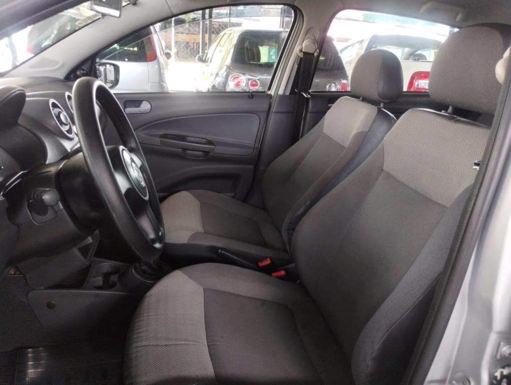 VOLKSWAGEN Voyage - Foto