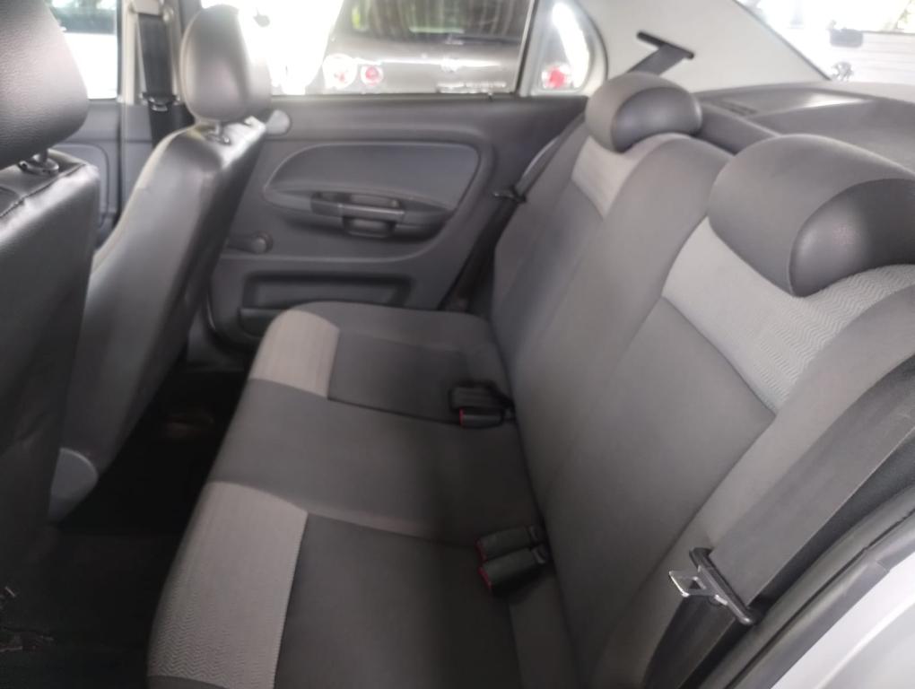 VOLKSWAGEN Voyage - Foto